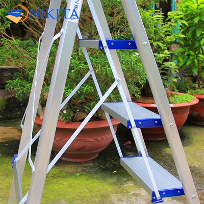 Thang nhôm ghế tay vịn kiểu Đức NIKITA