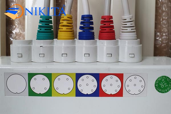 Giường bệnh NIKITA mô tơ điện đa chức năng