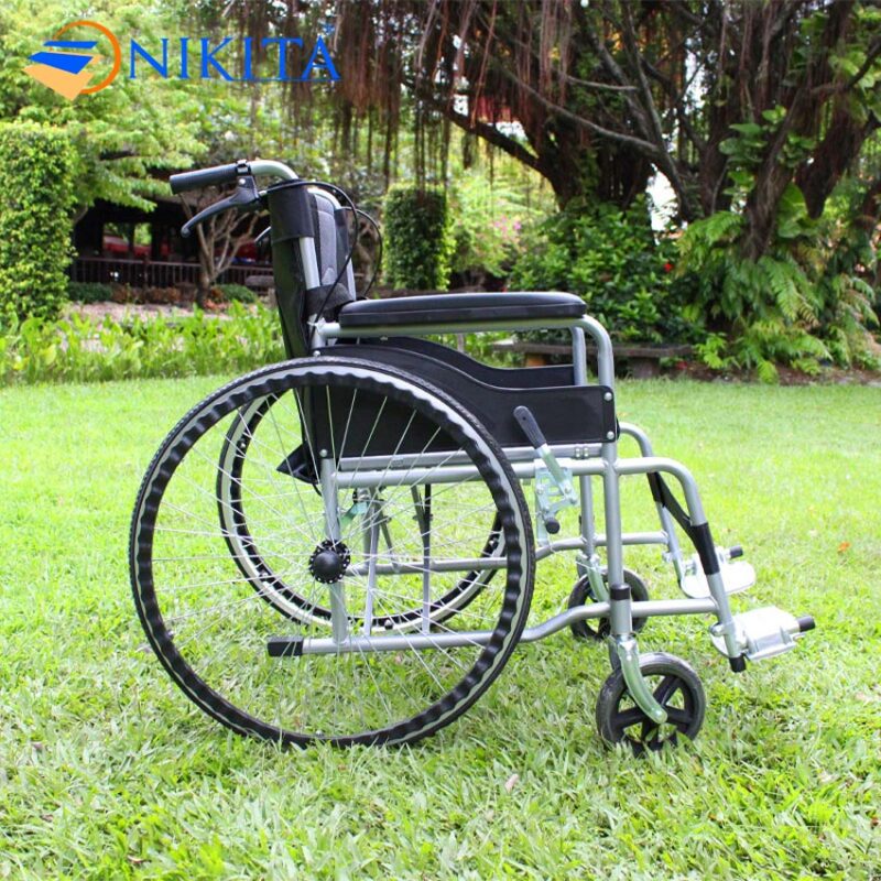 Xe lăn có bô vệ sinh NIKITA N213-3+D